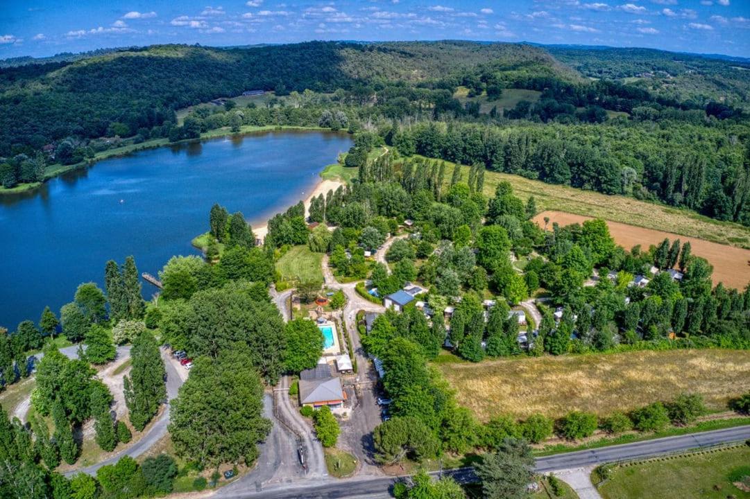 Camping Du Lac De Grolejac ภายนอก รูปภาพ